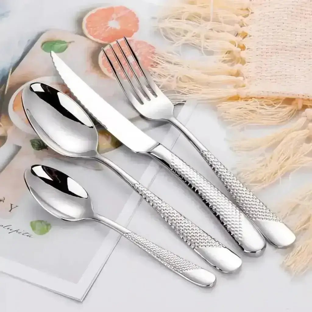 Luxury Western Stainless Steel Silverware Set (24 Piece Set)