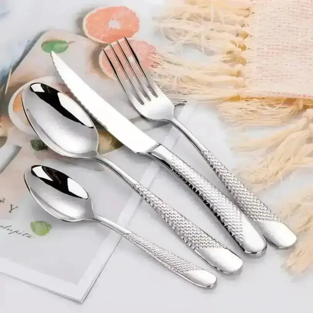 Luxury Western Stainless Steel Silverware Set (24 Piece Set)