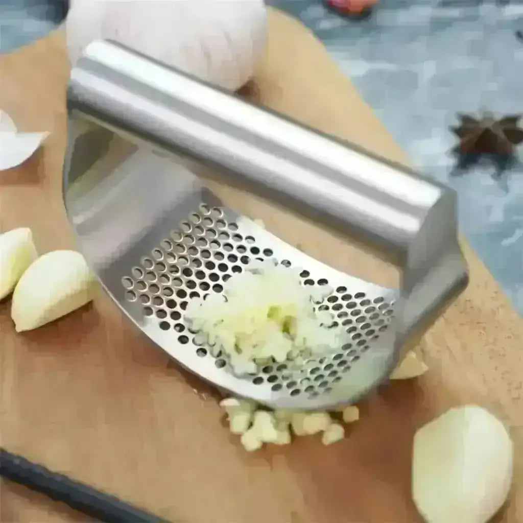 Stainless Steel Garlic Press - Garlic Crusher. silver